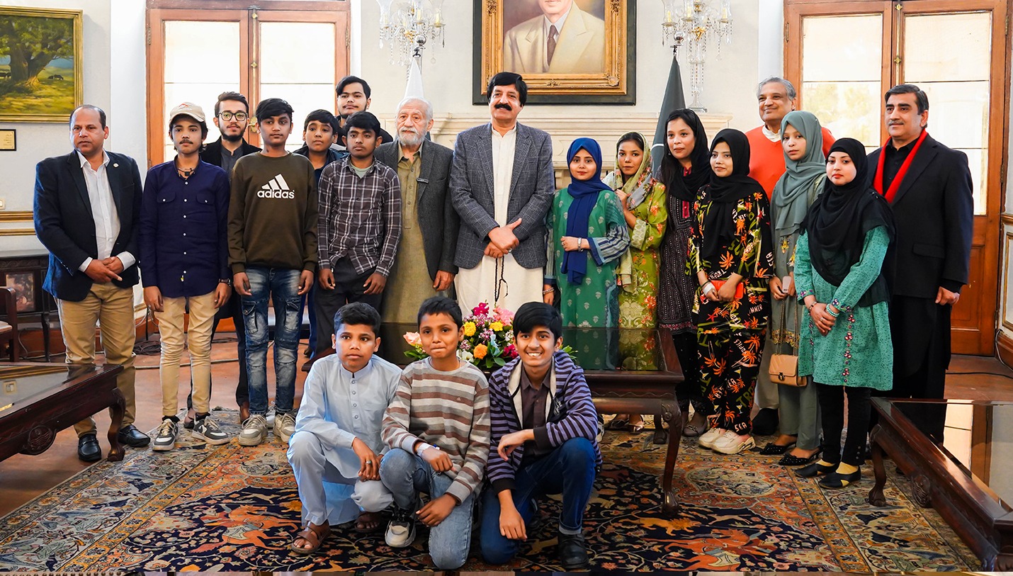 Governor Punjab Sardar Saleem Haider Khan Meets Sundas Foundation Delegation